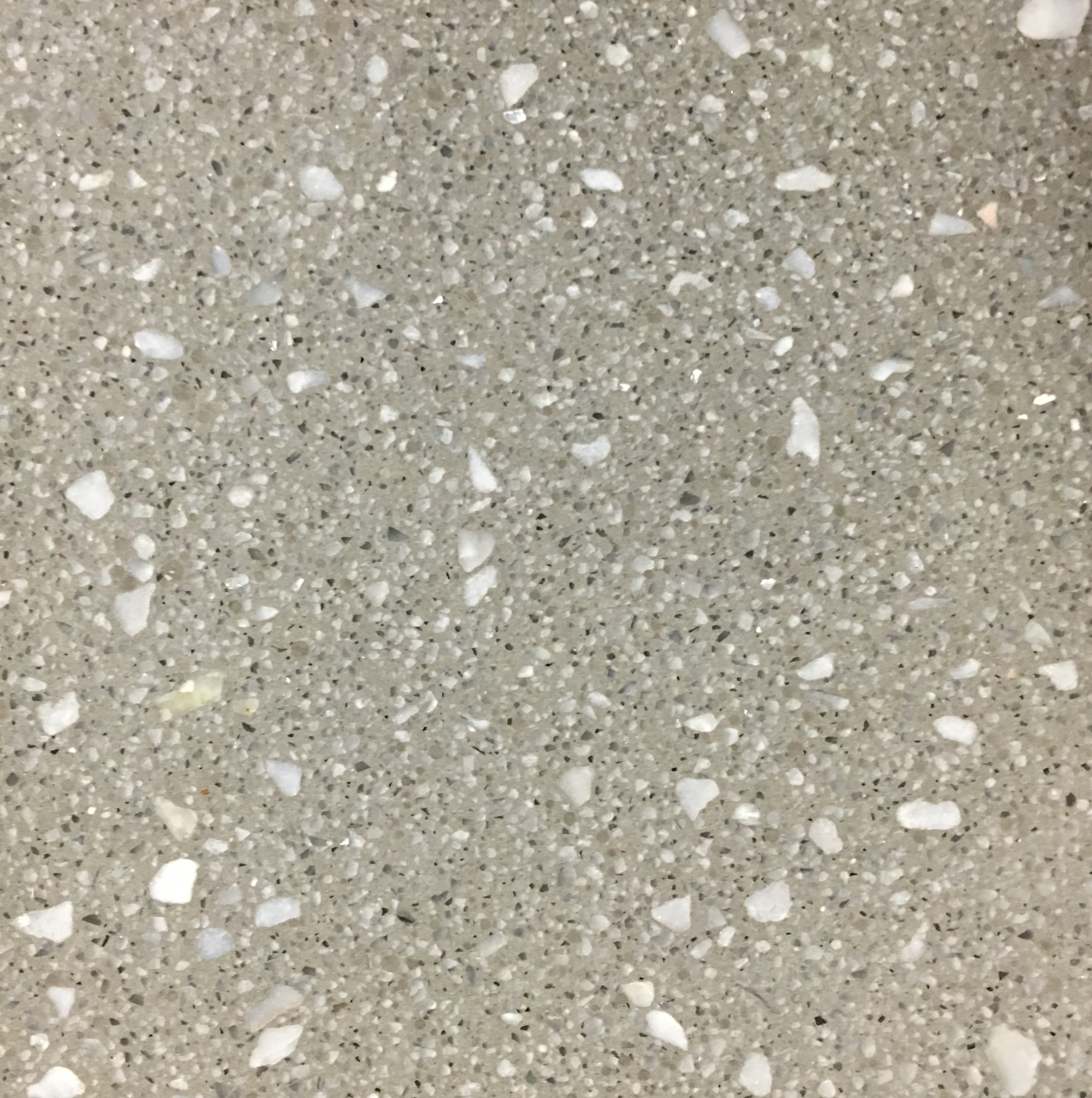 842