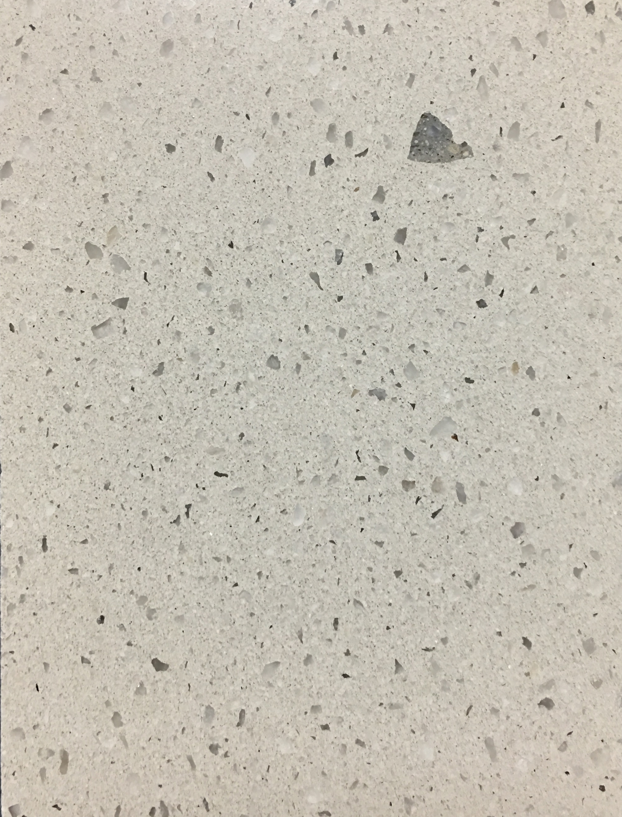 892A