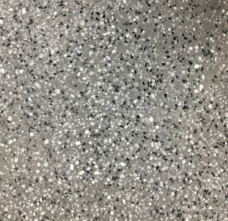 807