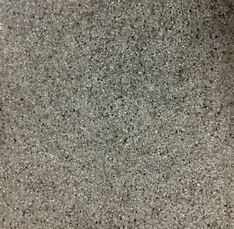 852