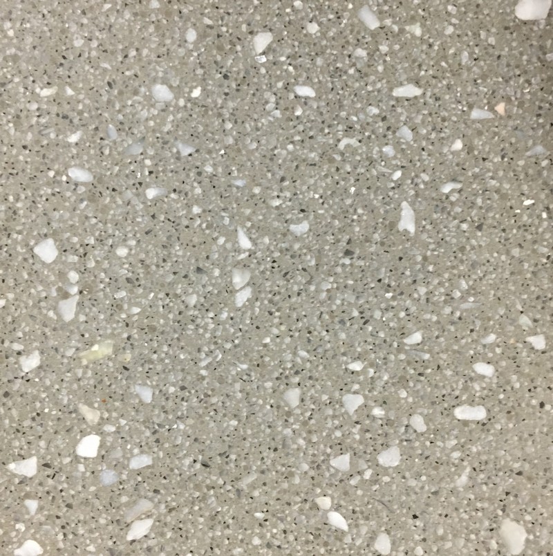 842